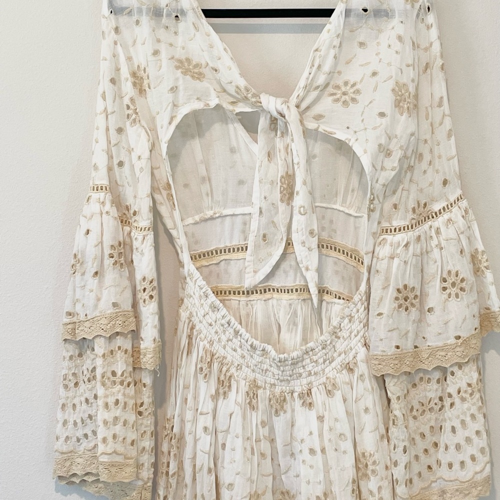 NWOT antica sartoria white/cream eyelet cutout dress Italy Positano import - Picture 4 of 5